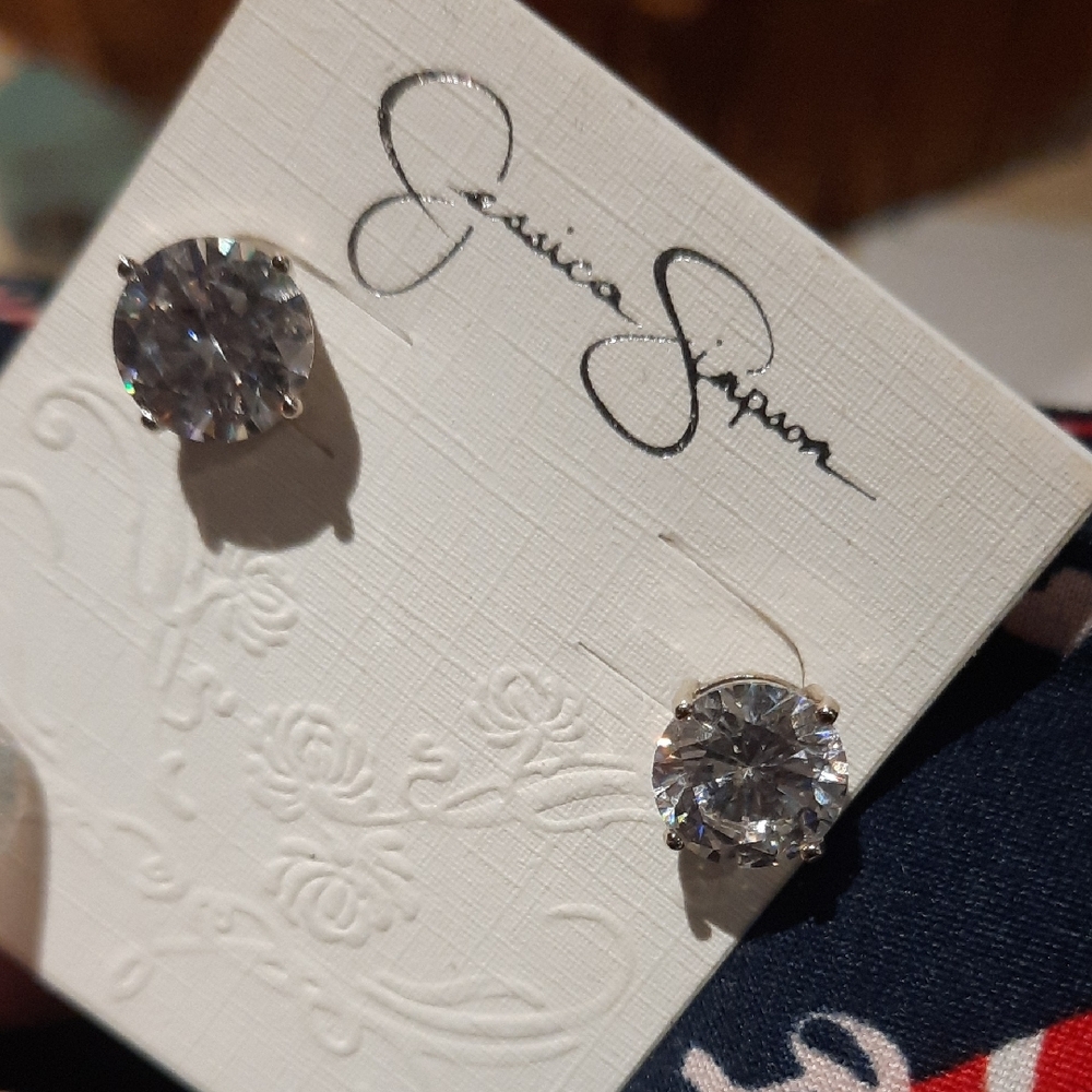 NWT Authentic Jessica Simpson Sparkling Silver Big A$$ CZ Stud Earrings